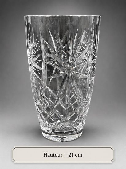 Vase en cristal, hauteur 21 cm. En bon é...