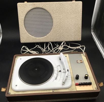 Lot de 2 platines valise avec l’une de marque...