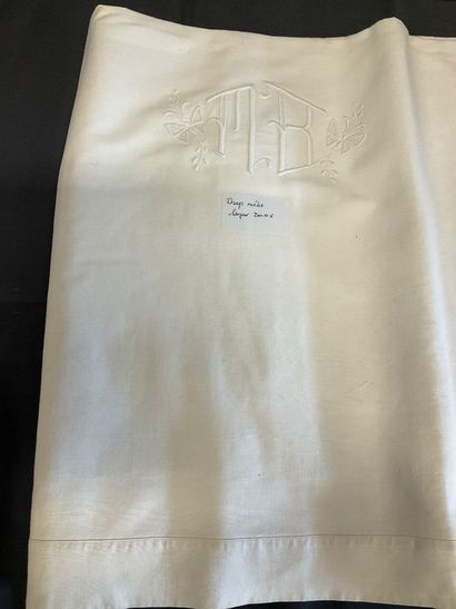 Lot de 4 draps plats brodés , en coton ou...