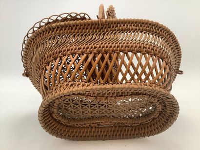 2 paniers en osier en bambou anciens.
Bon...