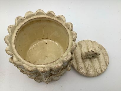 Regroupement de 2 pichets Jersey, 2 pots...