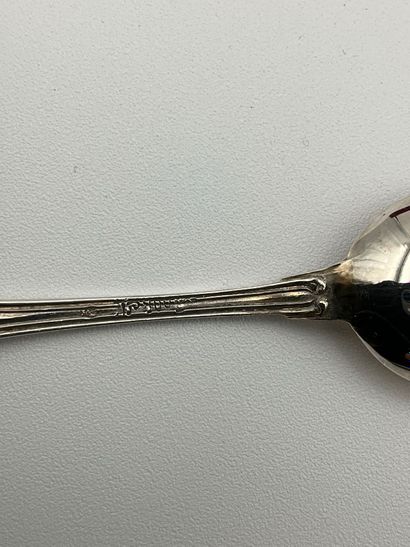 Service en argent de 6 cuillères à café....