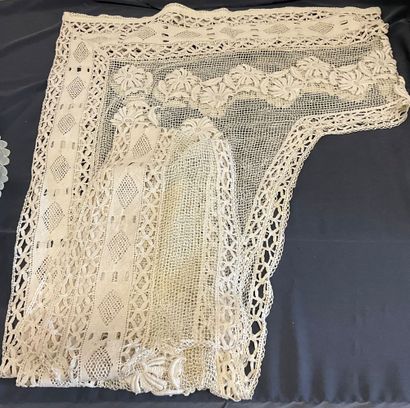 Lot de nappes en dentelle ou en tissu de...