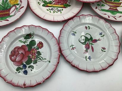 10 assiettes anciennes des faïenceries de...