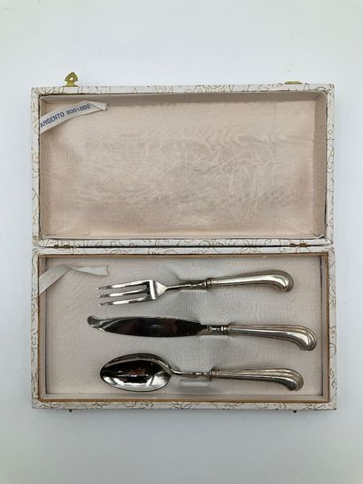Coffret de couverts en argent pour enfant....