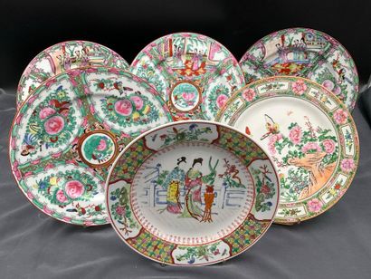 6 assiettes Imari,dont une accidentée, diamètre...