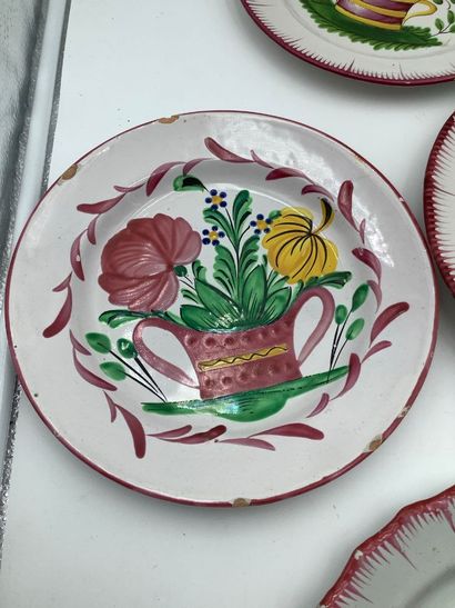 10 assiettes anciennes des faïenceries de...