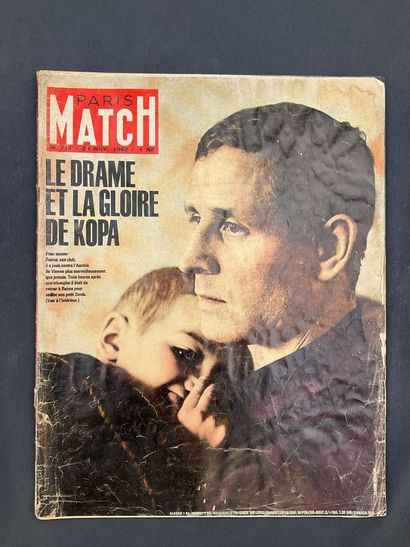 3 revues Paris- Match sur le football de...