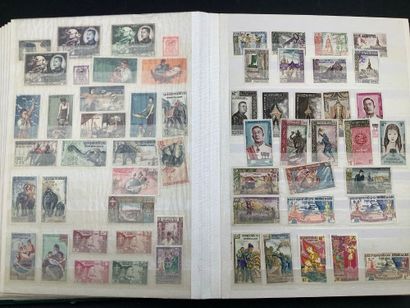 Album de timbres neufs des Anciennes colonies...