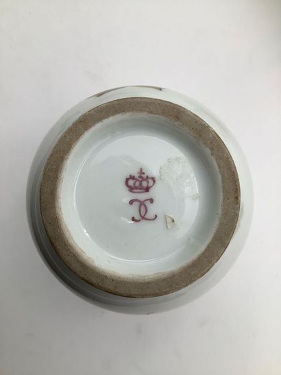 Service à thé en porcelaine 12 pièces marque...