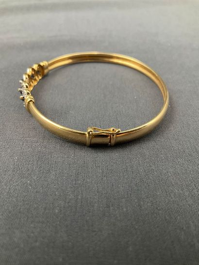 Bracelet jonc en or jaune ( 750/1000e), à...