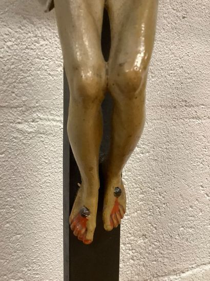 Grand Christ sur la croix en bois, le Christ...