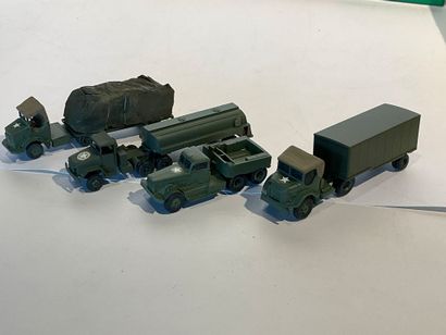 Lot de 34 véhicules militaires,camion citerne,Half-Track...