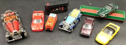 Lot de 7 voitures divers marques avec Majorette,...