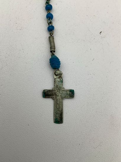 Regroupement de 6 objets religieux comprenant...