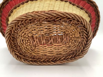 2 paniers en osier en bambou anciens.
Bon...