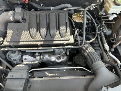 MERCEDES CLASSE B Immatriculée : DD-786-RN...