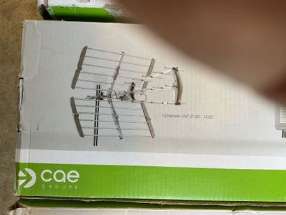 Lot de 7 antennes UHF 2148-14 DB