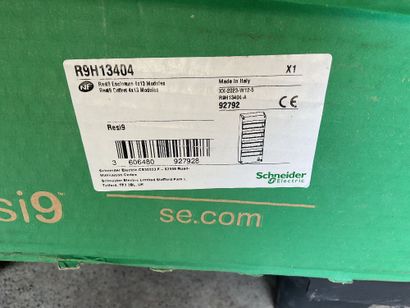 1 coffret 4x18 modules,1 coffret 4x13 modules,et...