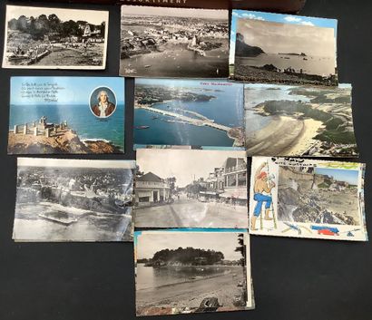 A small box of old and more recent postcards...
