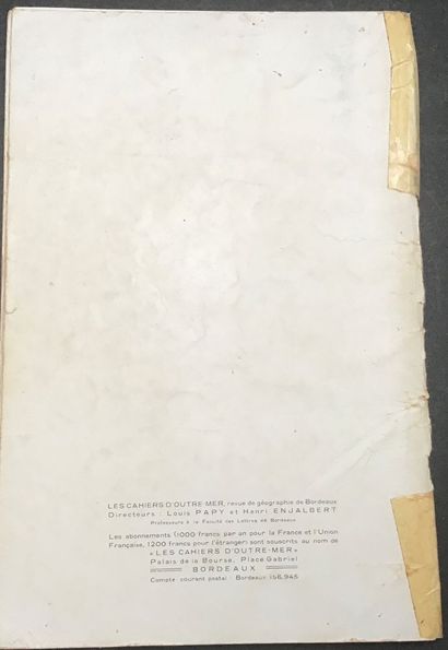 Plusieurs objets lié aux îles françaises...