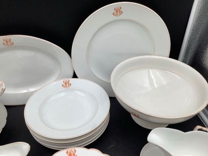 White earthenware dinnerware set (32 pieces)...