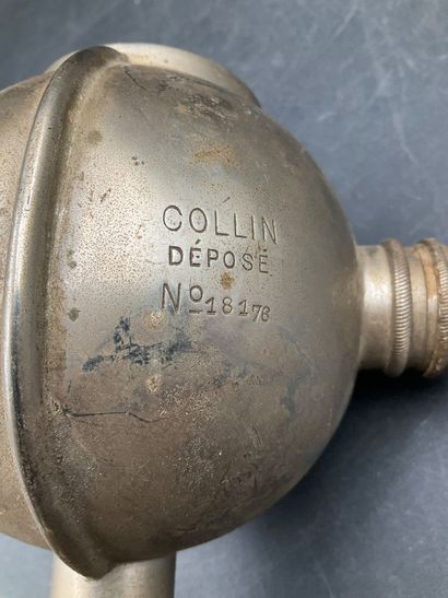 Ancien masque d’anesthésie médicale à l’éther...