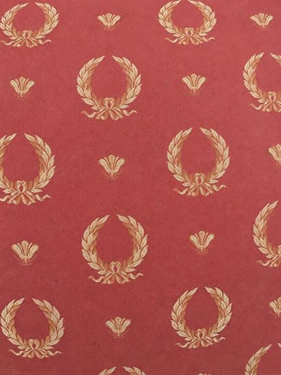 Fauteuil style Empire , tissu à décor d’abeilles...