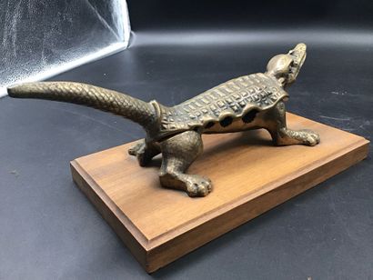 Mâche-bouchon de pharmacie en bronze, en...