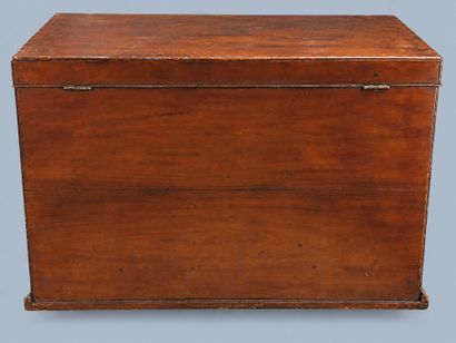 Grande malle-coffre ancienne en bois, de...