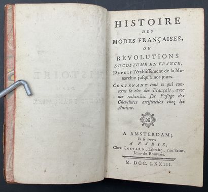 12 books on the themes of history, games,...