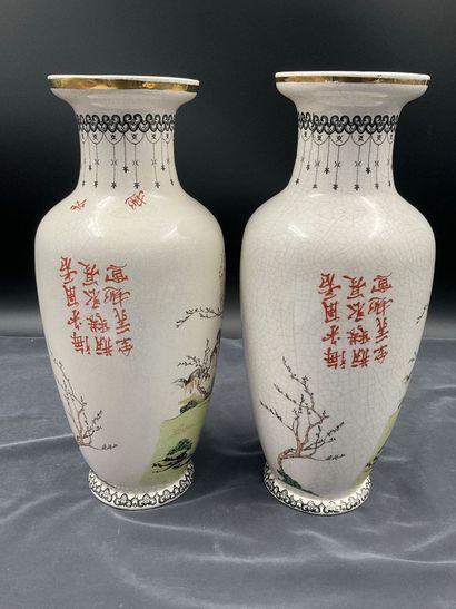 3 vases Chine à décor de geisha, hauteur...