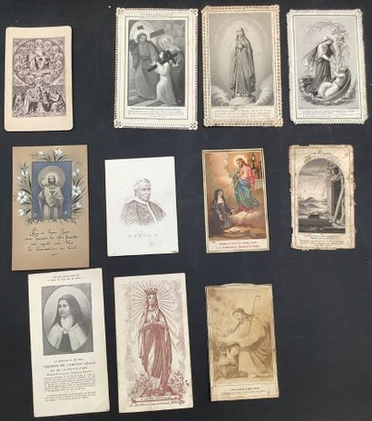 A small box of old and more recent postcards...