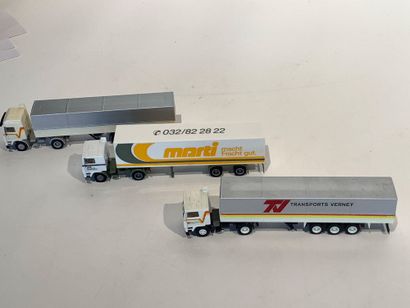 Lot de 18 camions semi-remorques VOLVO.