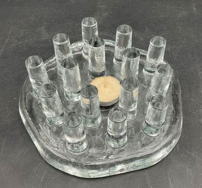 chauffe plat en verre moulé massif. 
D:20cm...