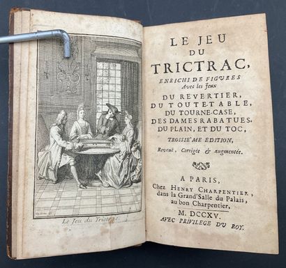 12 books on the themes of history, games,...