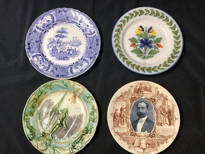 14 assiettes décoratives et parlantes dont...