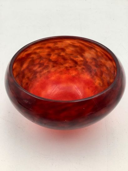 SCHNEIDER, petite coupe en pate de verre...