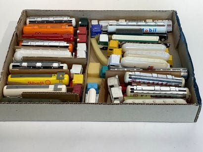 Lot de 22 camions -citernes