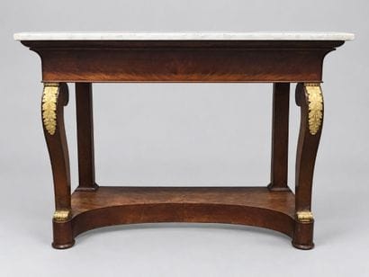 Console en placage de style Empire avec un...