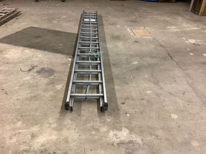 Échelle double alu 2x4 M. Tubesca Vente sur...