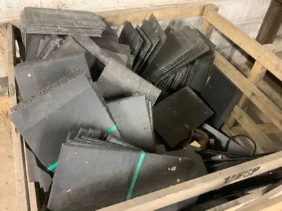 Lot de 2 palettes d’ardoises Vente sur désignation....
