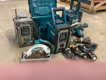 Portatifs de marque MAKITA comprenant perceuse,visseuse,2...