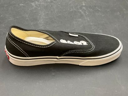VANS,modèle AUTHENTIC, pointure 38, paire...