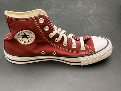 CONVERSE, modèle CHUCK TAYLOR ALL STAR,pointure...