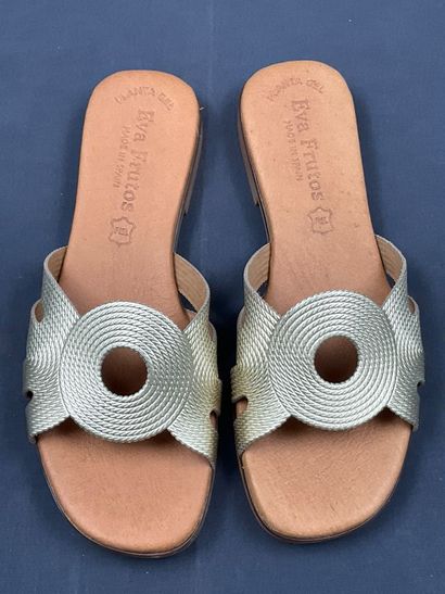 EVA FRUTOS, modèle 3000, paire de mules pointure...