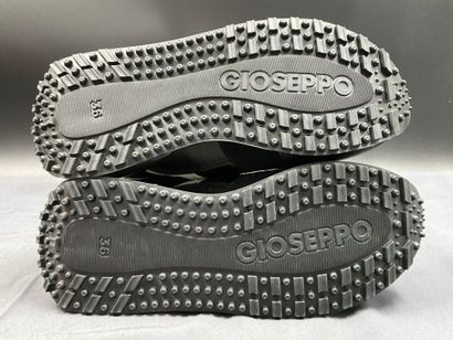 GIOSEPPO, modèle WILTZ, paire de baskets...