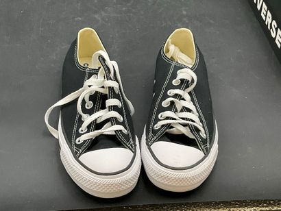 CONVERSE, modèle ALL STAR, pointure 39,5,...