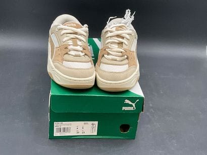 PUMA,modèle 180, pointure 37, paire de baskets...