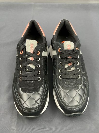 GIOSEPPO, modèle WILTZ, paire de baskets...
